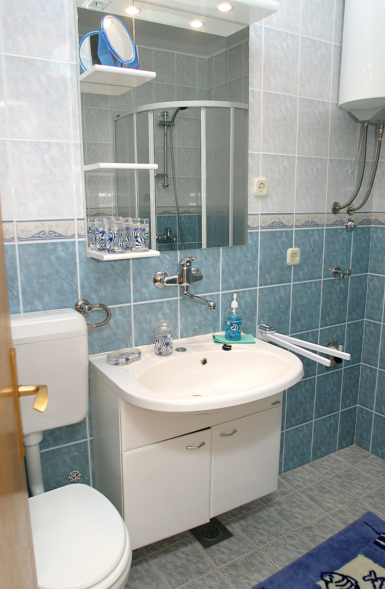 Two bedroom apartment with terrace and sea view Slatine, Čiovo  A-b
