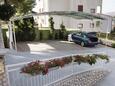 Parking lot Slatine, Čiovo, Parking lot 972 - Apartments near sea with pebble beach.