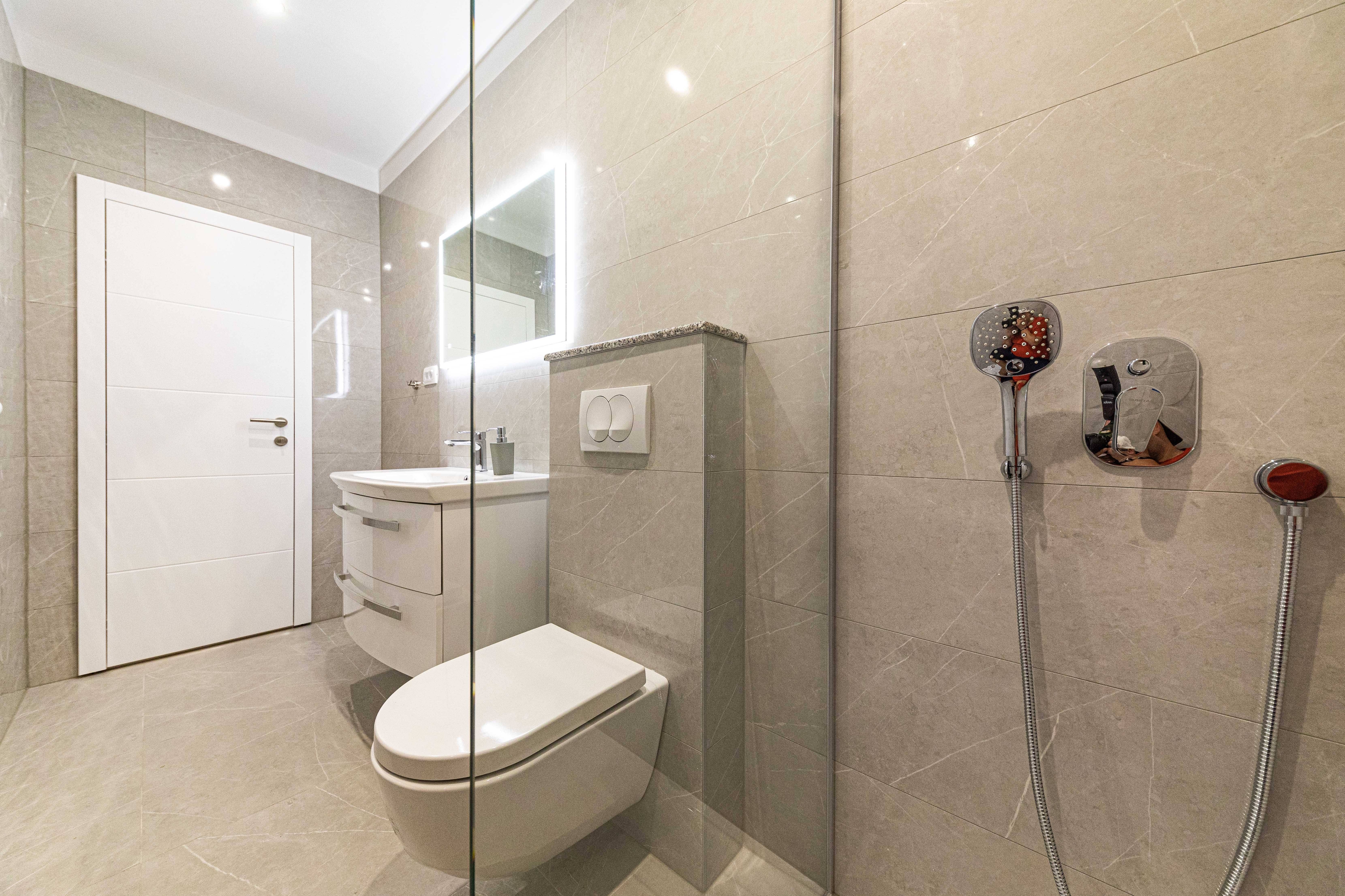 Four bedroom apartment near beach Ražanj, Rogoznica  A-a