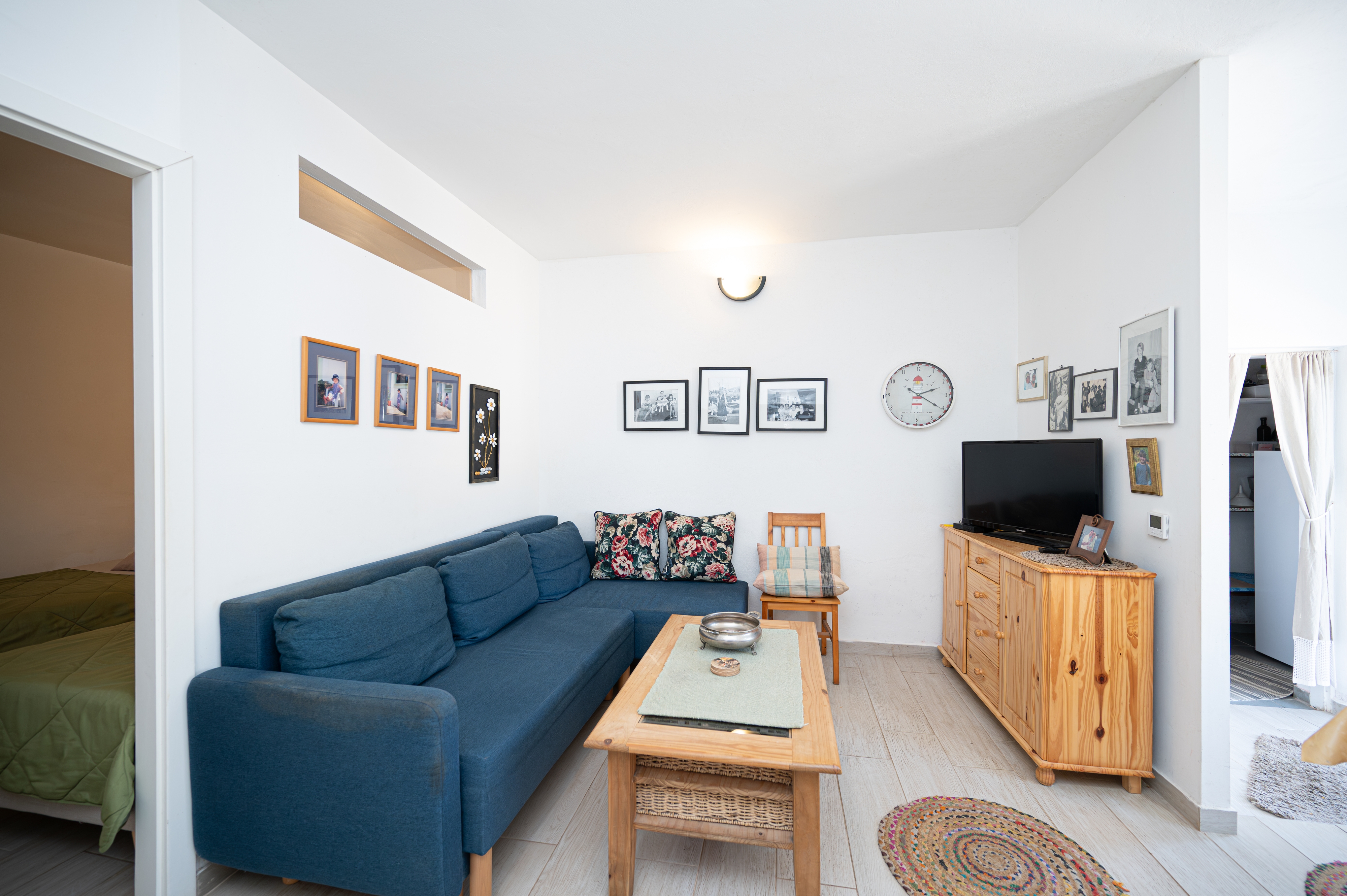 One bedroom apartment near beach Zaglav, Dugi otok (A-9726-a) One bedroom apartment near beach Zaglav, Dugi otok (A-9726-a)