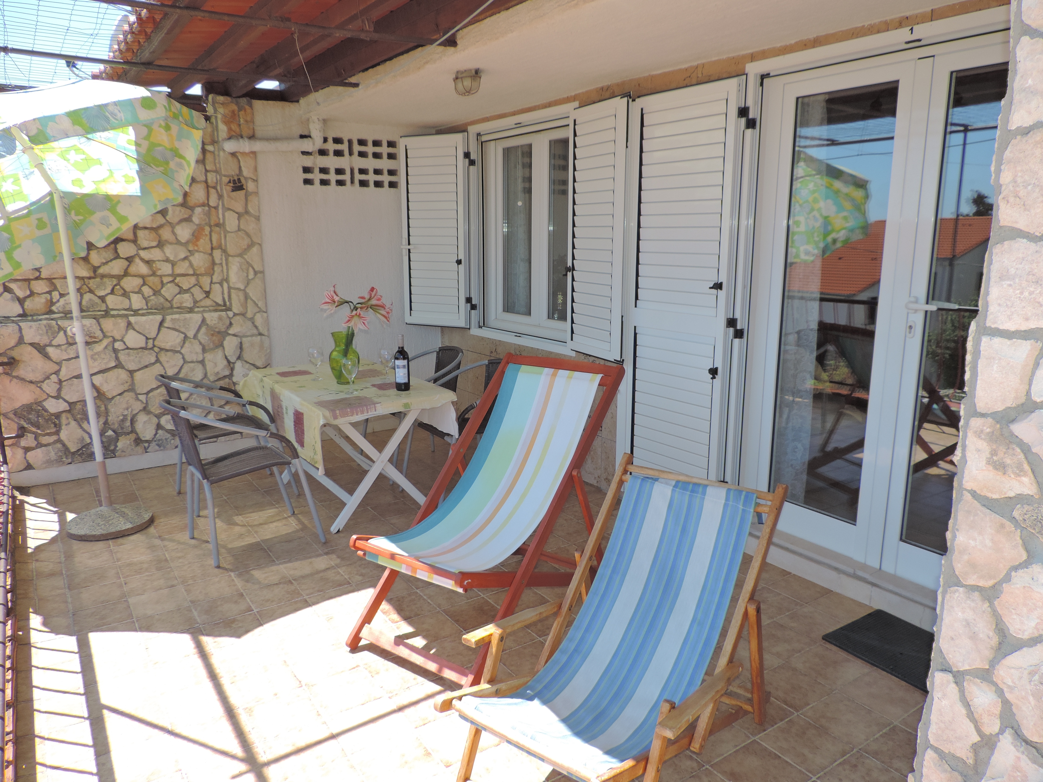 Two bedroom apartment with terrace and sea view Seget Vranjica, Trogir  A-a