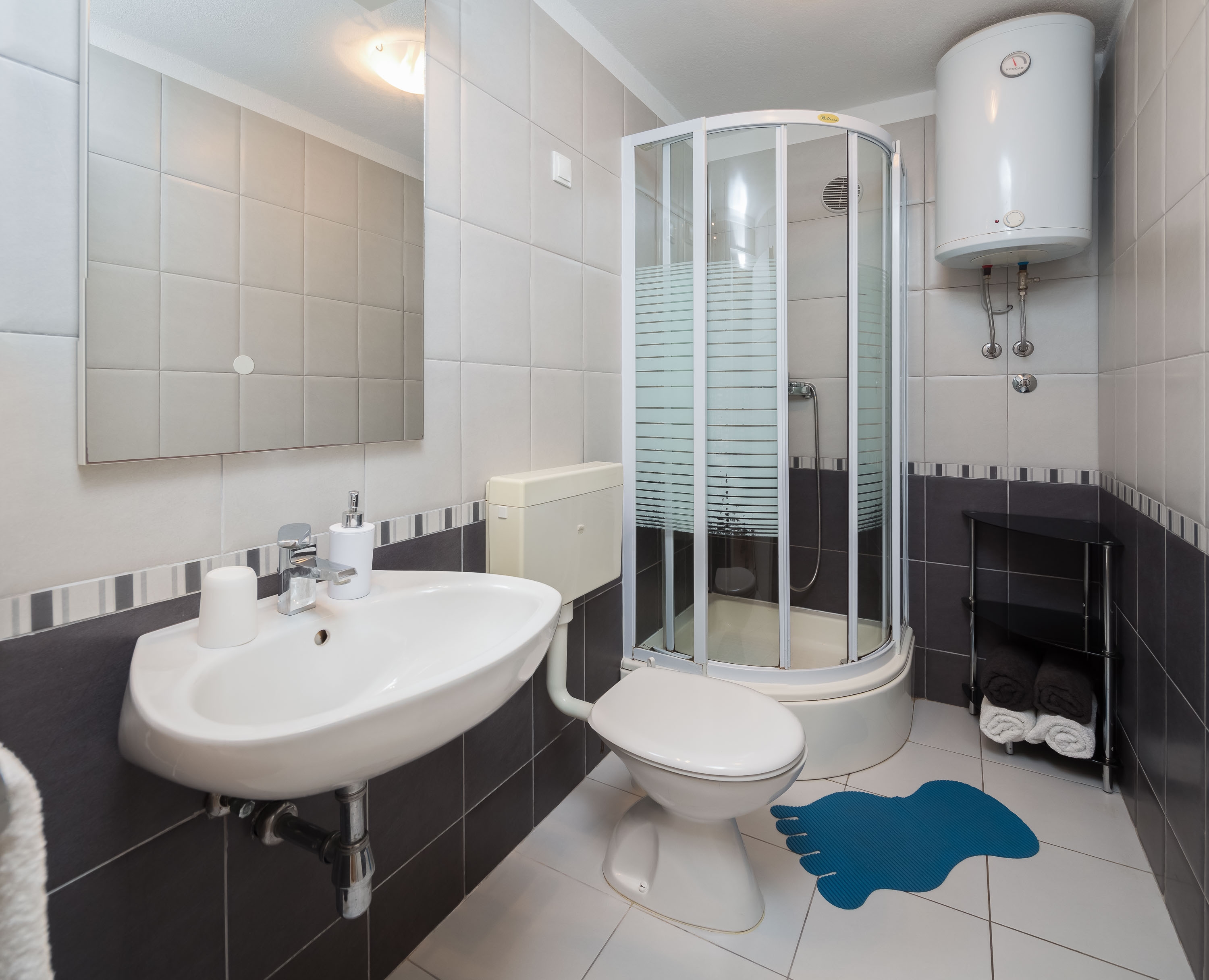 Two bedroom apartment with terrace Seget Vranjica, Trogir  A-a