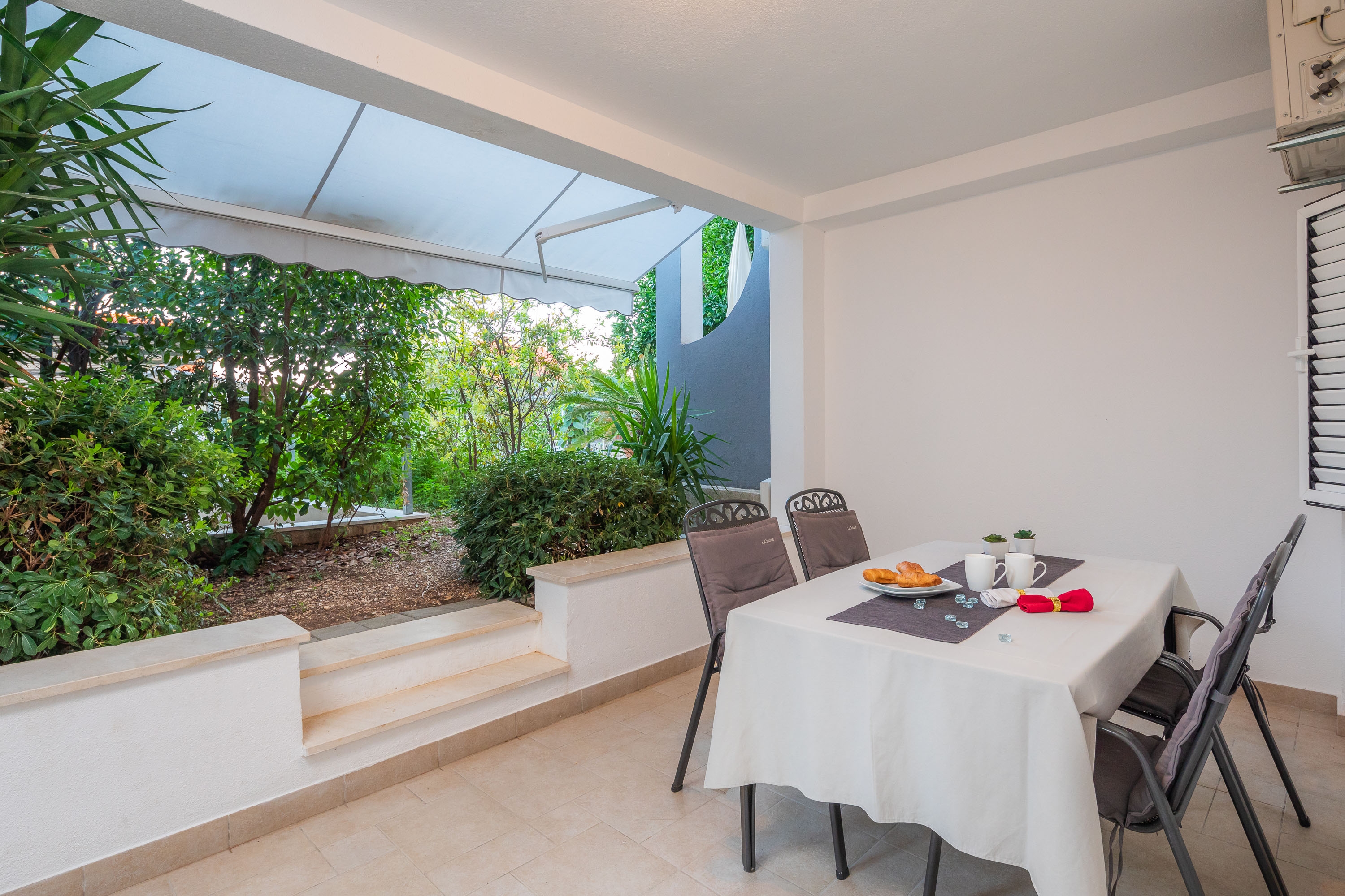Two bedroom apartment with terrace Seget Vranjica, Trogir  A-a