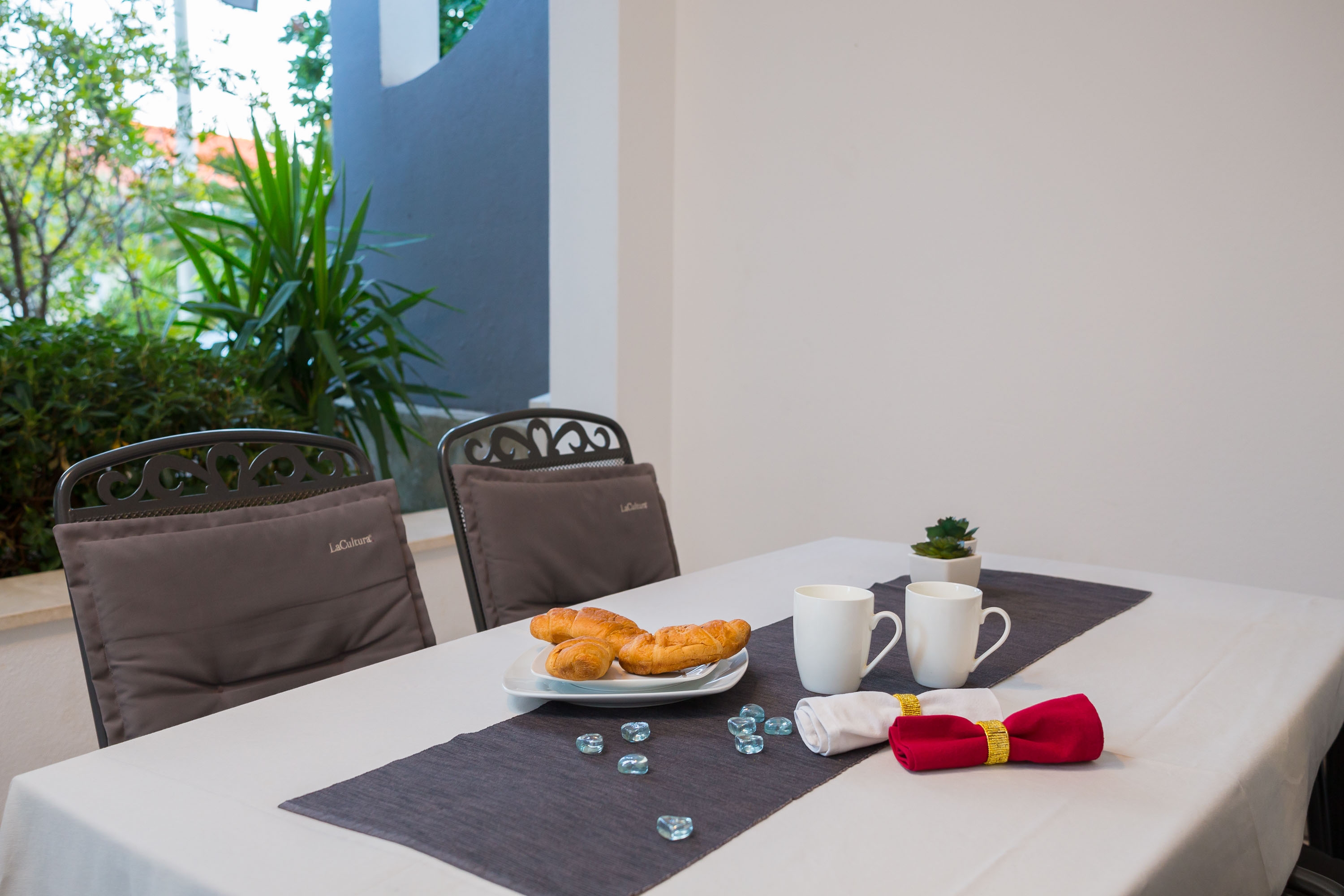 Two bedroom apartment with terrace Seget Vranjica, Trogir (A-978-a) Two bedroom apartment with terrace Seget Vranjica, Trogir (A-978-a)