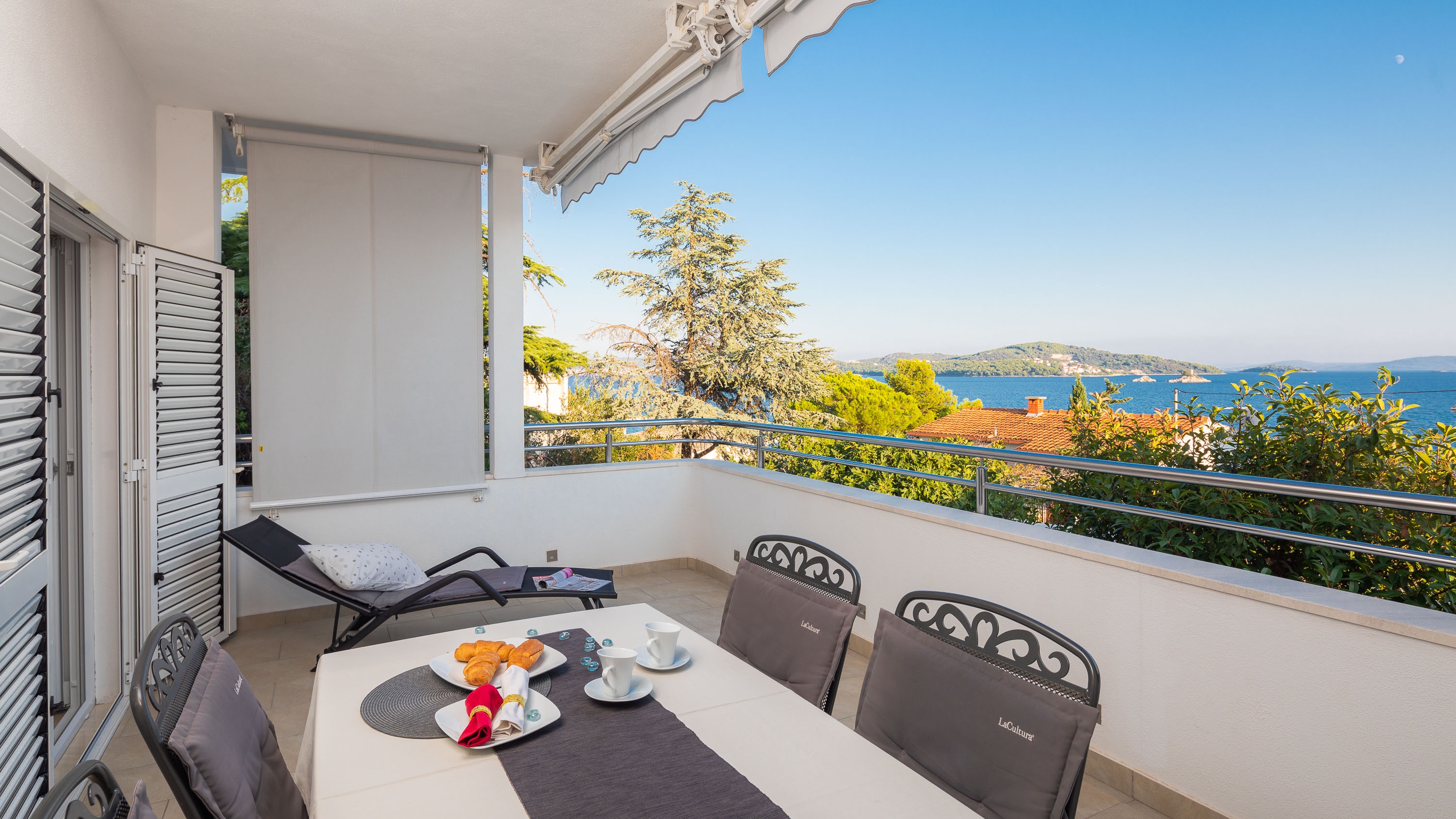 Two bedroom apartment with terrace Seget Vranjica, Trogir  A-a